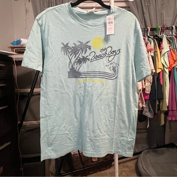 American Eagle Outfitters Blue Short Sleeve Tee with Graphic Print - Picture 1 of 5